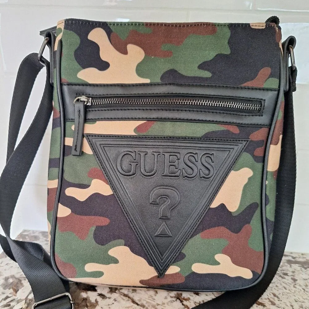 GUESS Camo Men’s‎ Bag